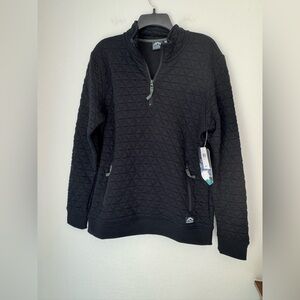 NWT Mountain and Isles Black Quilted Pullover - Size Small
